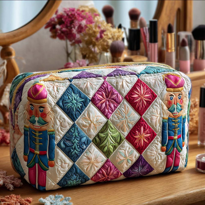 Holiday Sentinel Quilted Makeup Bag NCU0PT9503